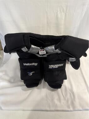 Vaughn Velocity V5 7800 Hockey Goalie Chest and Arm Protector Youth soze